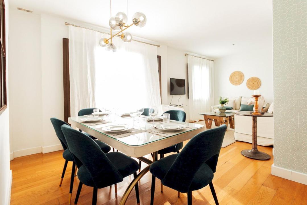 Minty Stay 3Bd Apartment - Triana セビリア エクステリア 写真