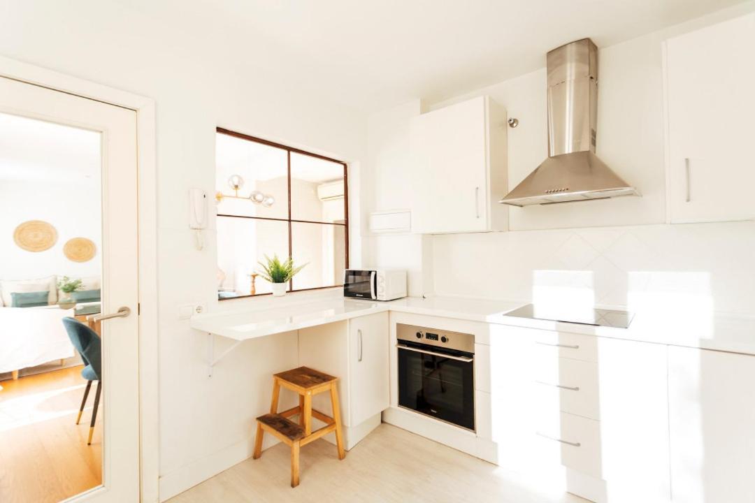 Minty Stay 3Bd Apartment - Triana セビリア エクステリア 写真