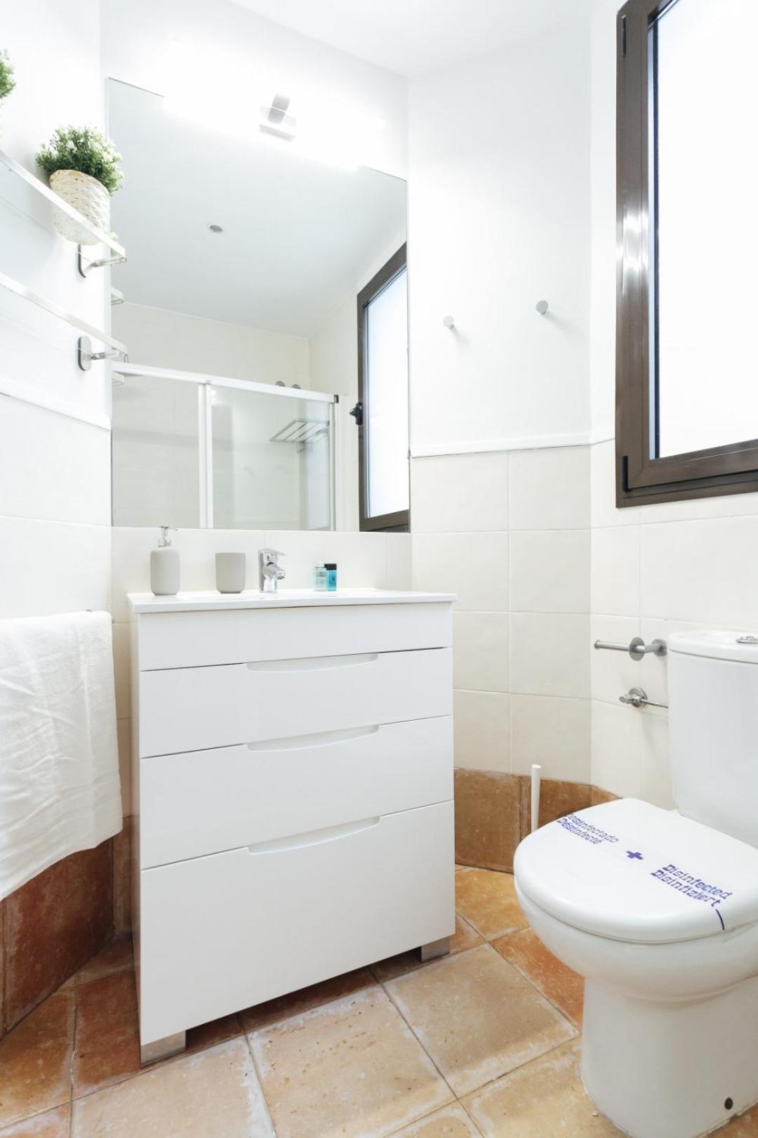 Minty Stay 3Bd Apartment - Triana セビリア エクステリア 写真